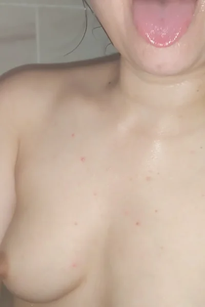 Nebraskawut gives blowjob like a pro in the shower