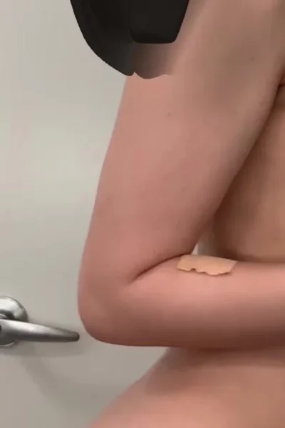 Nebraskawut shows off her amazing body in the shower