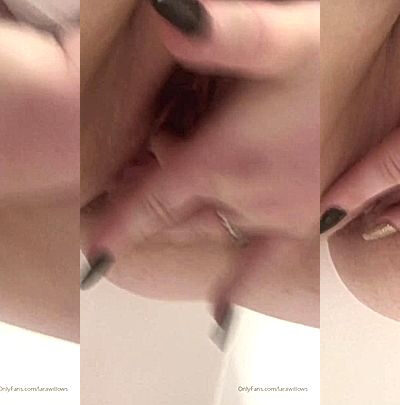 Lara Rose masturbates really hard solo