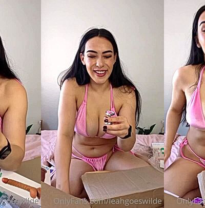 unbox my packages with me, LeahGoesWilde