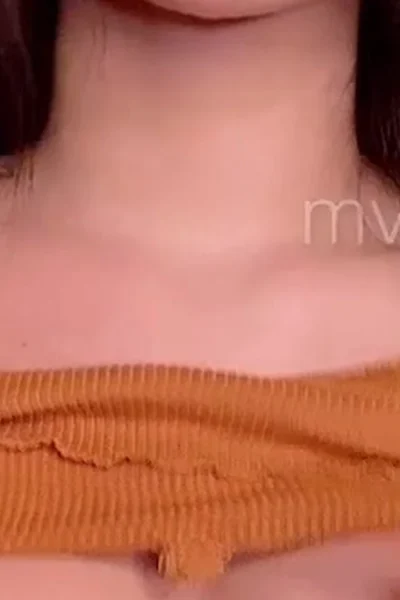 slow strip: these boobs deserve attention – Mvngokitty