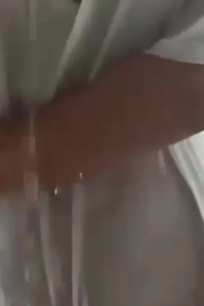 Ploytigerstam’s playful tits on display