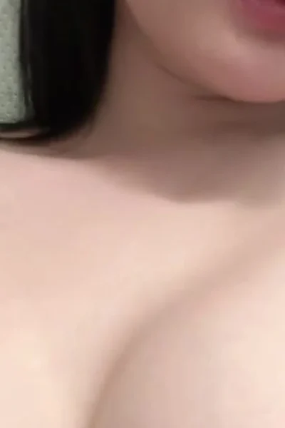 onlyfans model CocoPie’s tits begging for attention leaked nude video