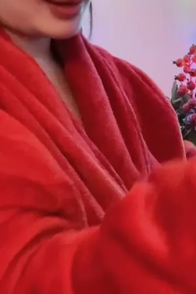 onlyfans model CocoPie gives her stepbro a BJ to remember while no one was around