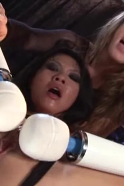 wild girls fuck vibrator on max till they spray squirts all over leaked onlyfans sex Asa Akira