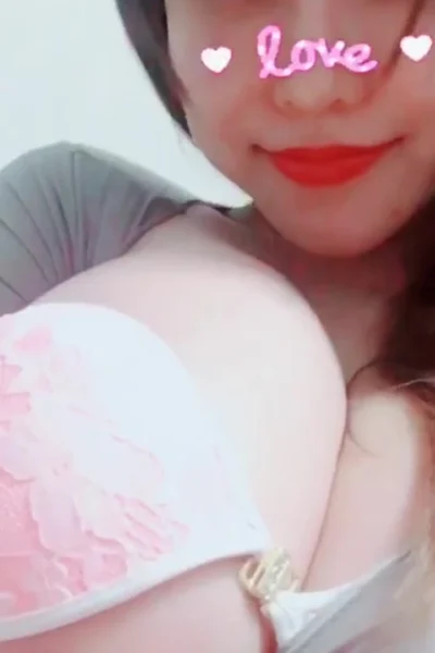 Anri Okita uses her boobs to pleaseher amazing subscribers