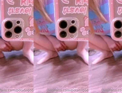 horny asian chick Potato godzilla using her fingers while recording herself