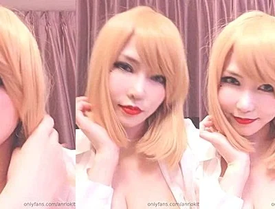 hot chick loves vto tease her fans with her sexy boobs and habds