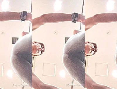 Anri Okita cant resist dhowing off her amazing ass to her dubscribers