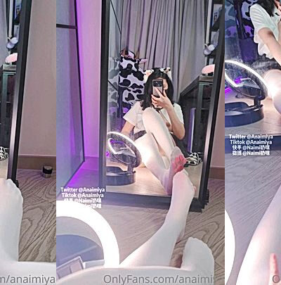 freaky hot baby Anaimiya squeeze her big boobs in front of the mirror