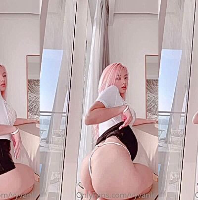 Vyvan Le takes off her skirt to show her amazing ass leaked video