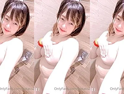 gorgeous pretty asian chick Potato godzilla in the shower playing onlyfans leak