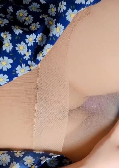 fingers first… then the dildo goes in, Anaimiya’s onlyfans leak dildo tease