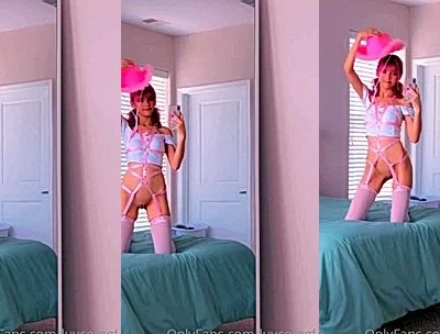 Luvcoregf showing off her sexy waist in the mirror trying to get your attention and she sure did, leaks